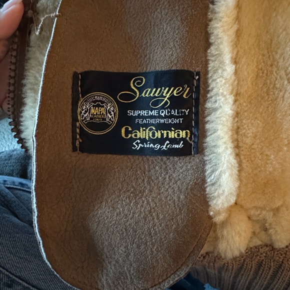 Tan Shearling Jacket - Picture 4 of 8